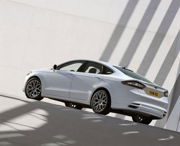 2013 Ford Mondeo 2013 Ford Mondeo