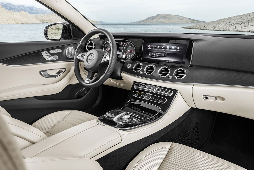 2016 Mercedes Clase E interior